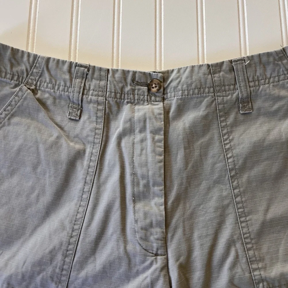 3/$25 SALE! Eddie Bauer Women's Gray Roll‎ Tab Shorts Size 10 Casual Hiking